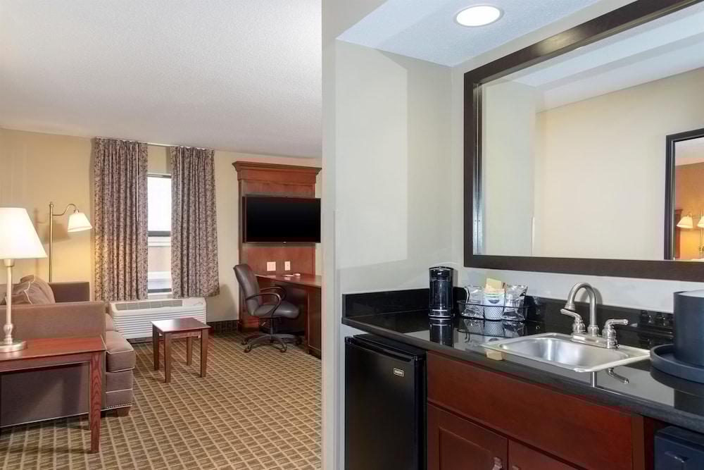 Hampton Inn & Suites Валпарайсо Екстериор снимка